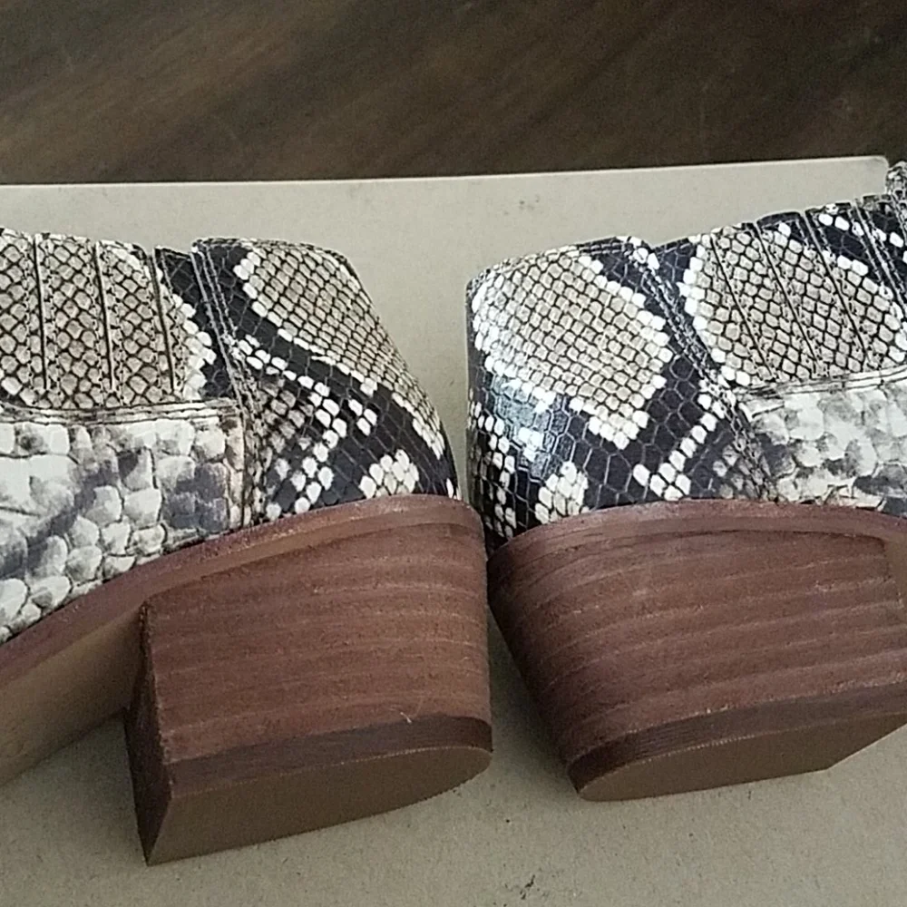 NEW Madewell Embossed Leather Chelsea Snake Print Boot Booties 7